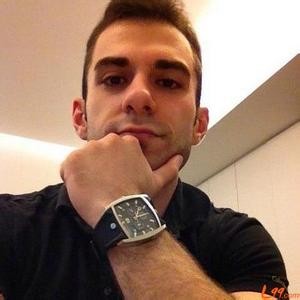 কোয়েন এবং মার্ক সাস